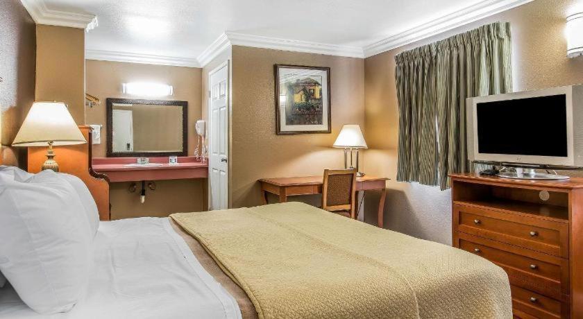 Rodeway Inn Ventura Eksteriør billede