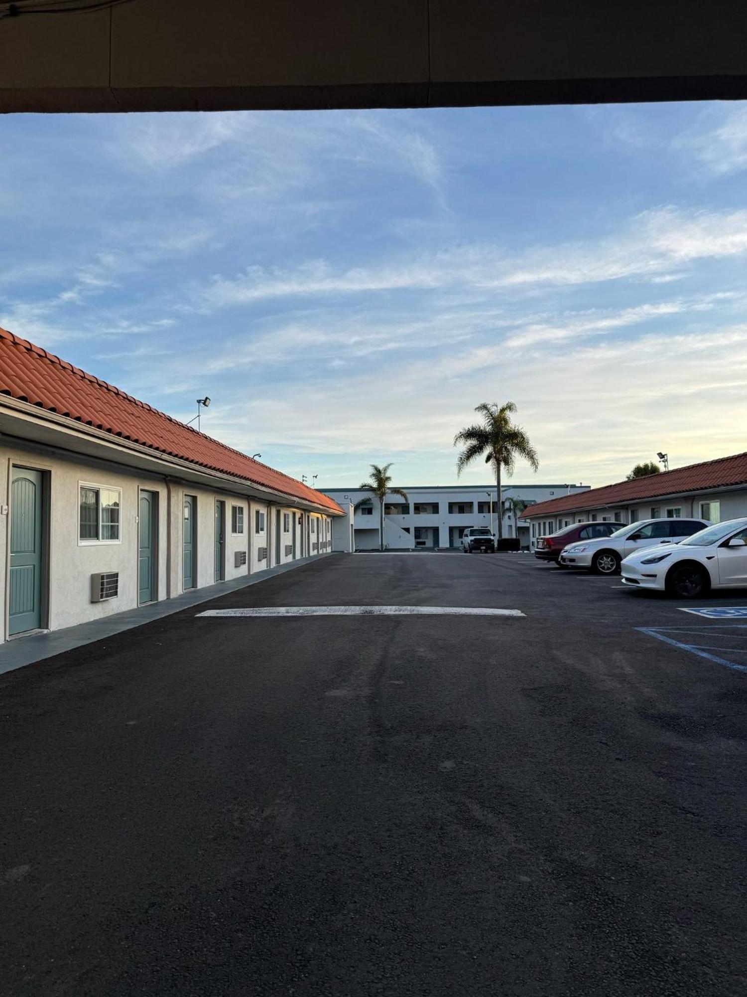 Rodeway Inn Ventura Eksteriør billede